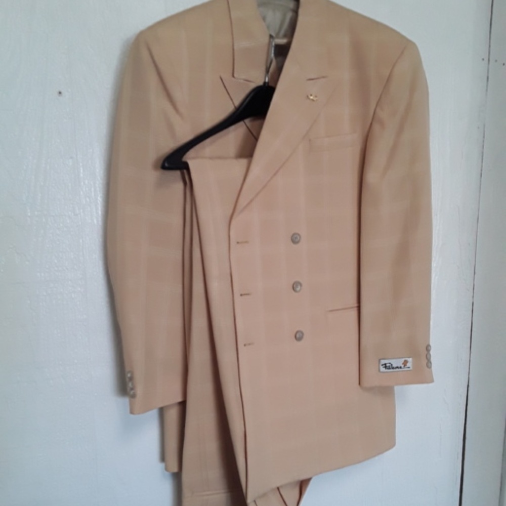 Falcone checkered suit